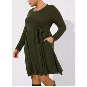 Torrid Super Soft Plush At The Knee Hacci Faux Wrap Dress Womens 4X Green Pocket